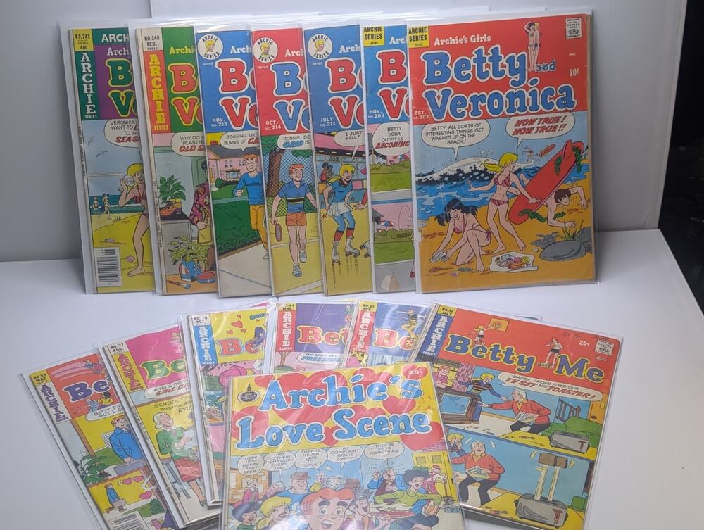 Vintage Archie Comics Lot 15 Books Betty Veronica Betty & Me Archie Love Scene
